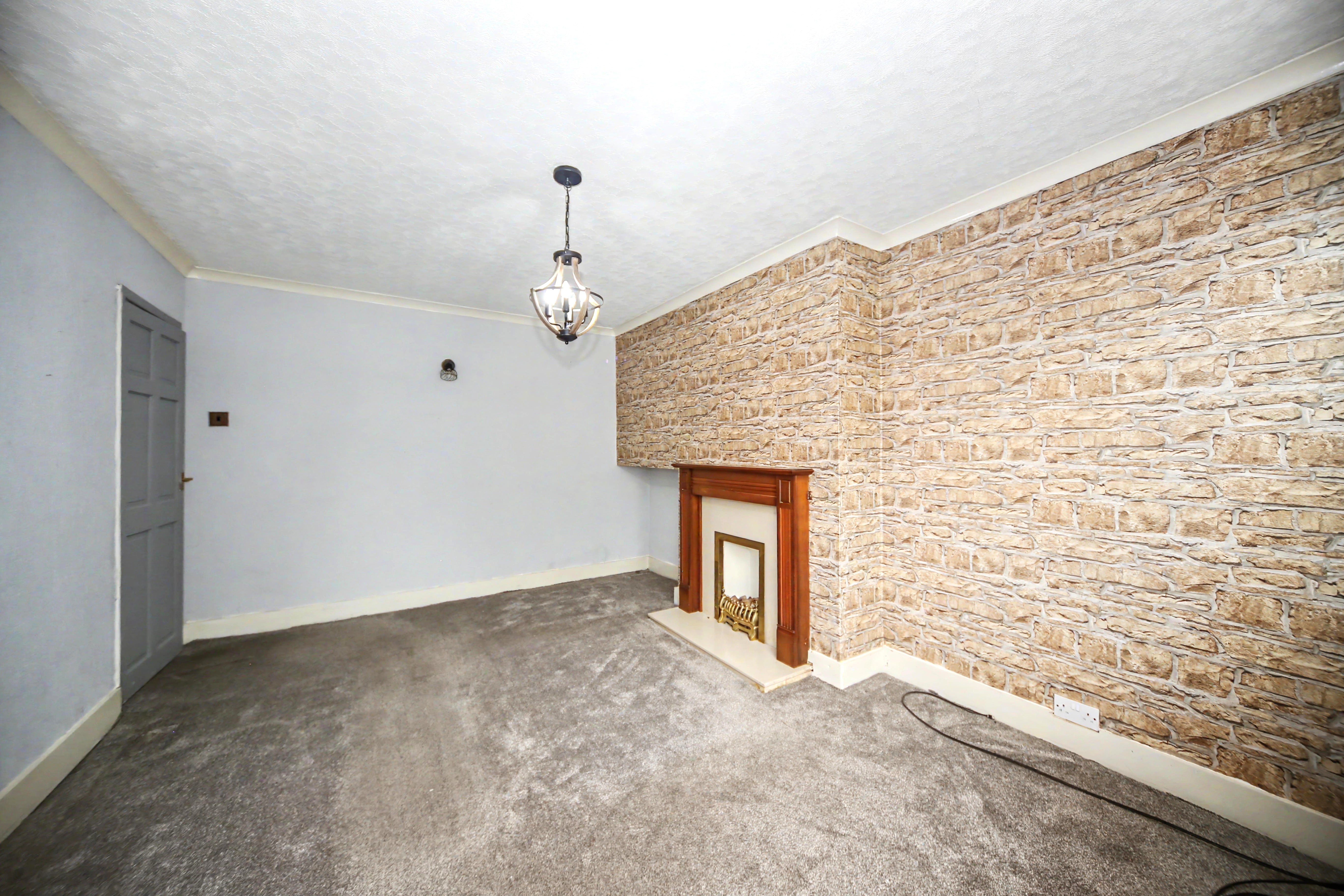 Image 3 of 24