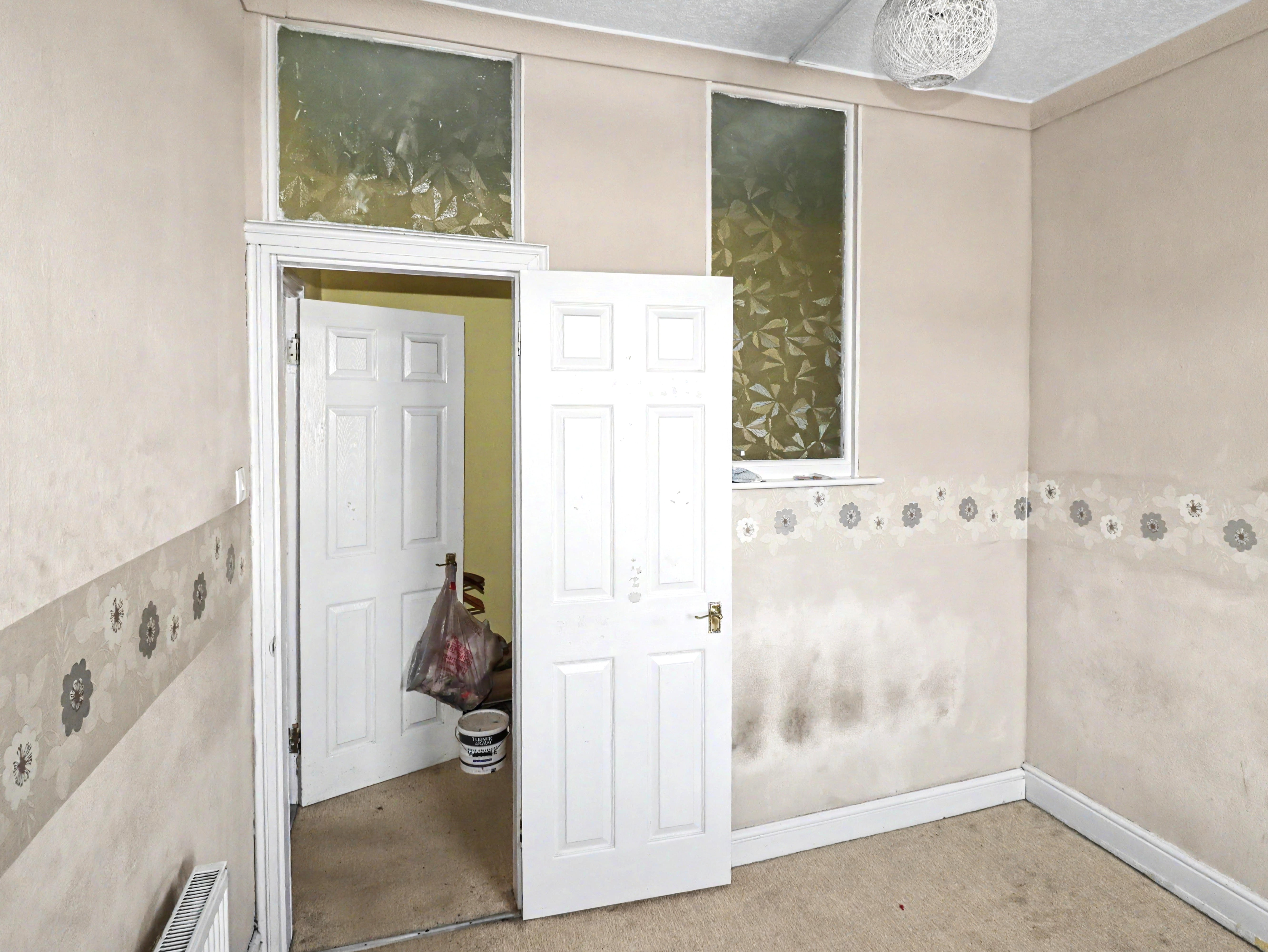 Image 11 of 20