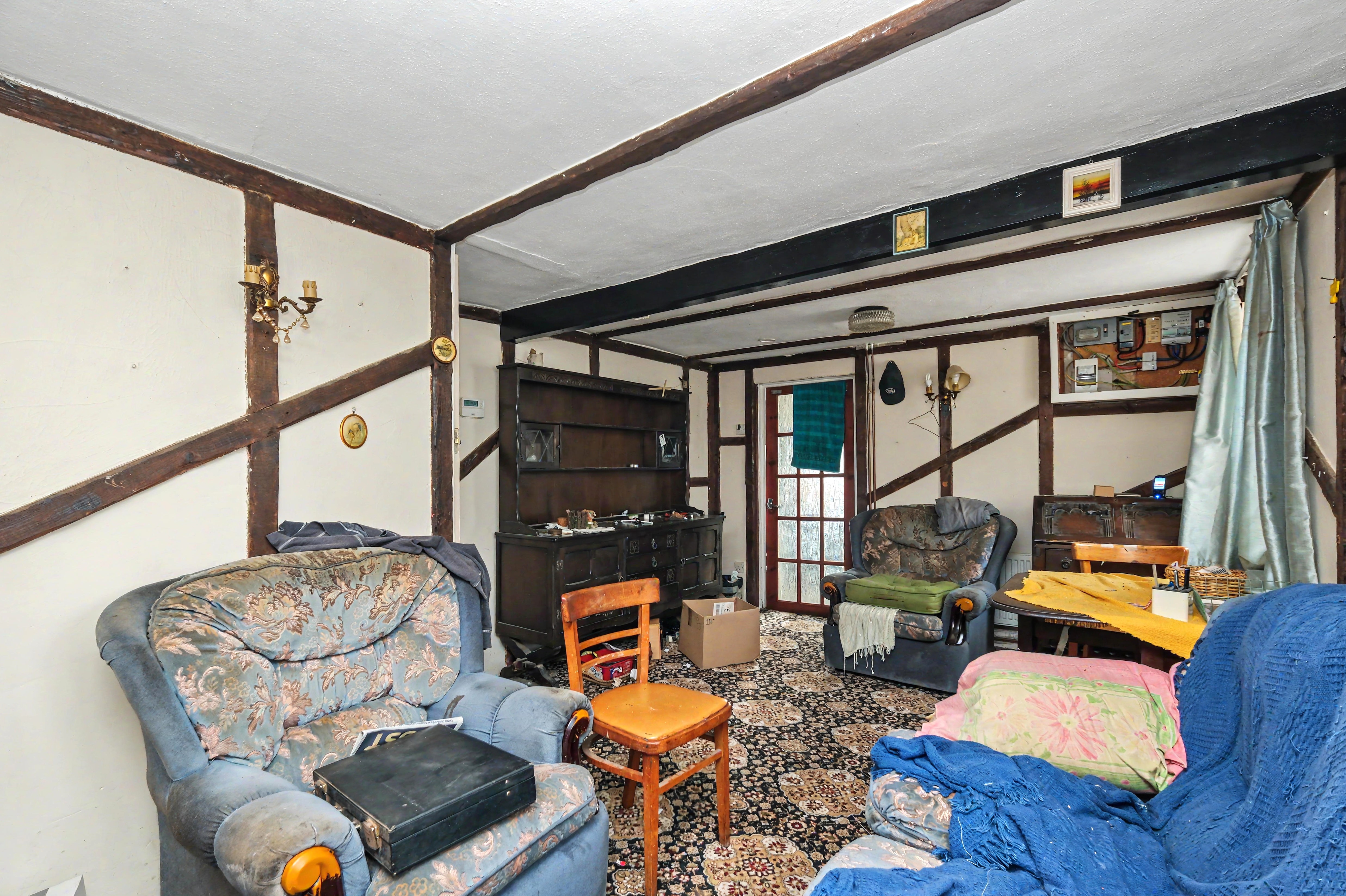 Image 2 of 19