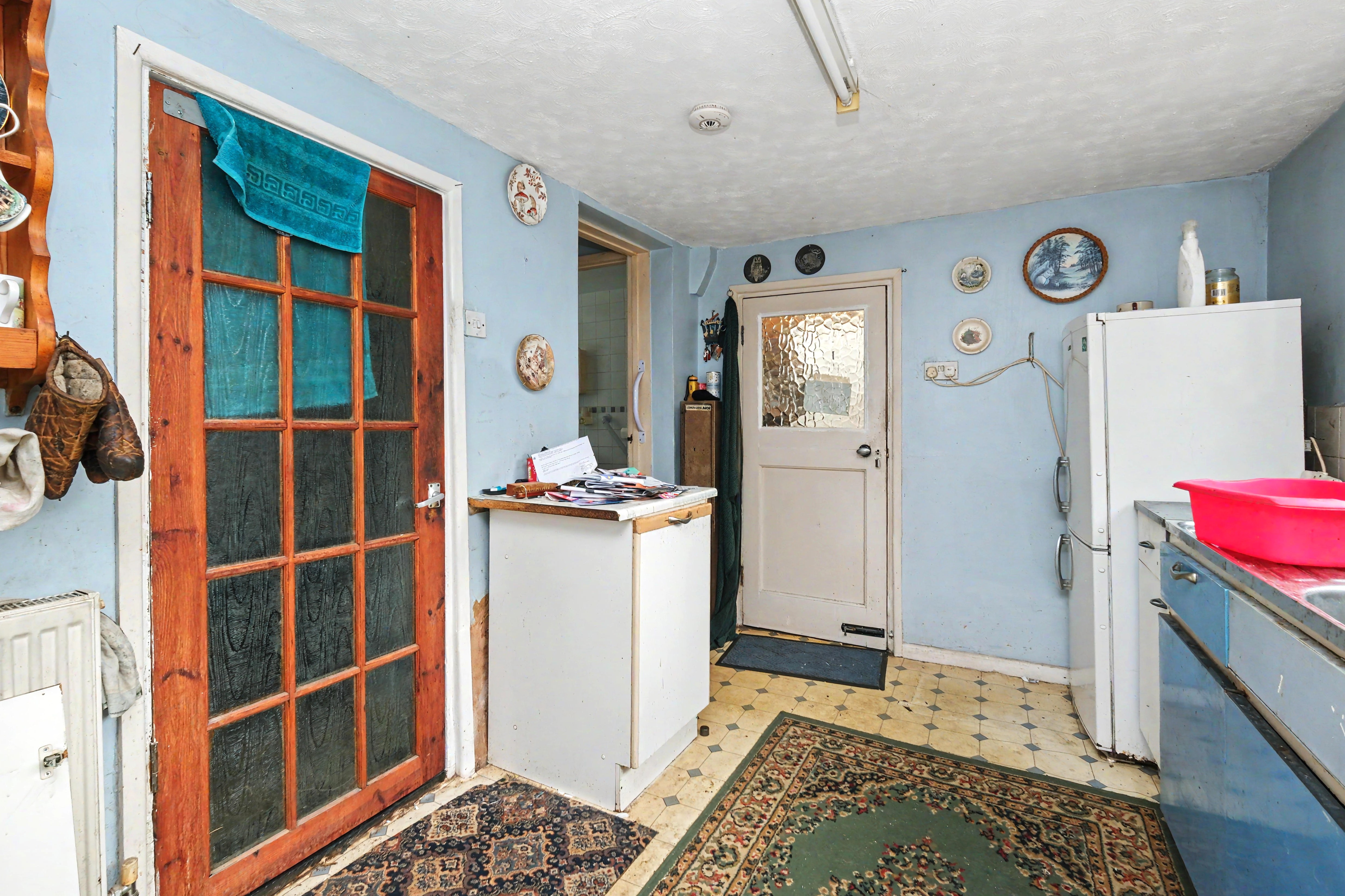 Image 7 of 19