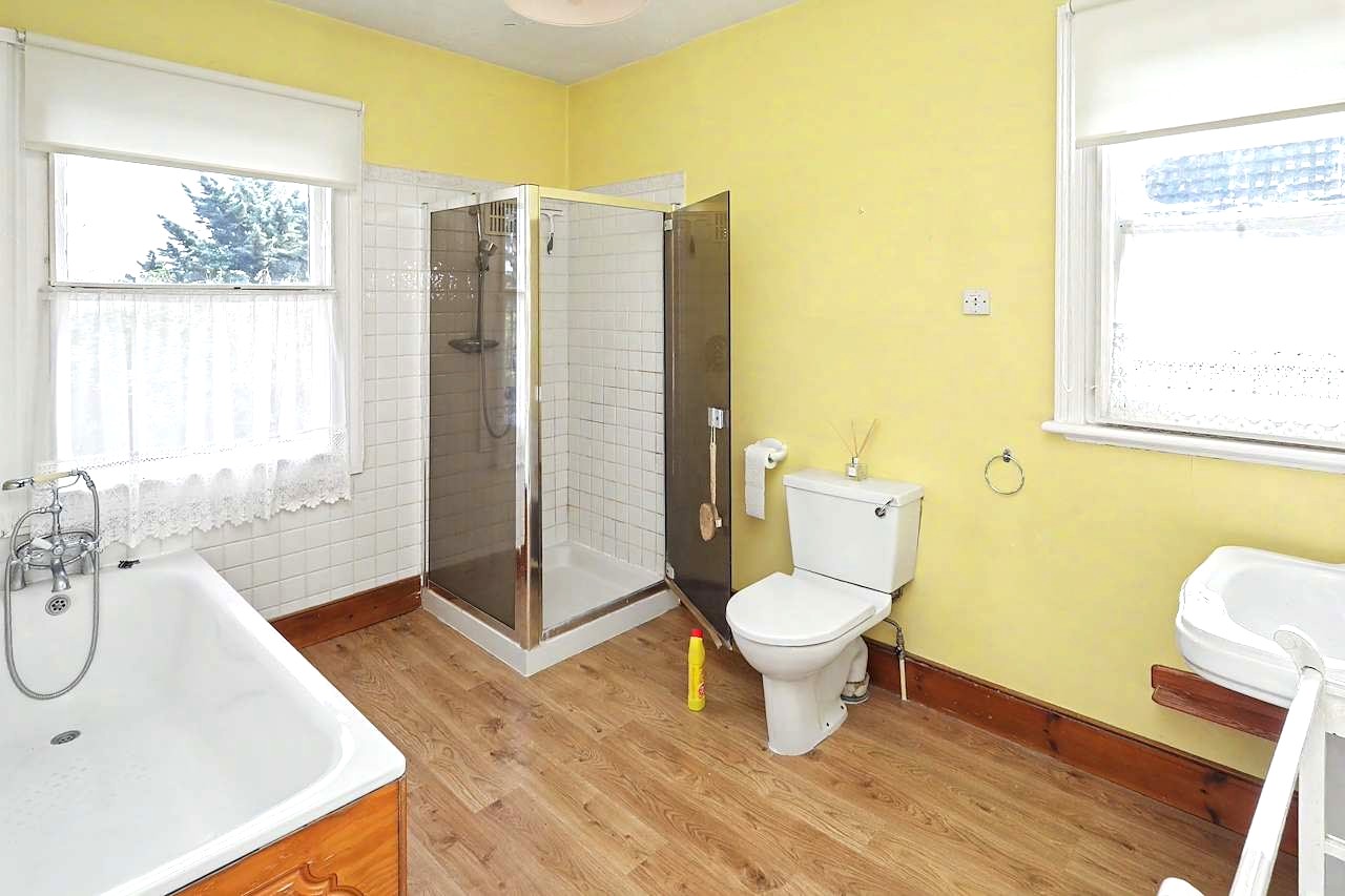 Image 22 of 27