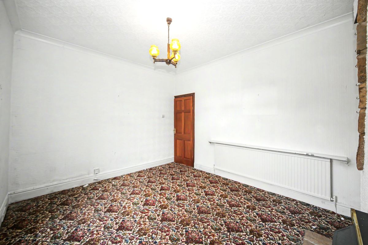 Image 4 of 26