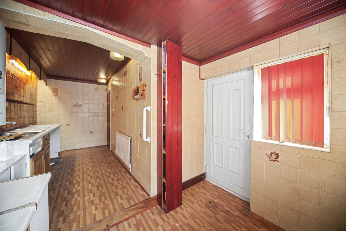 Image 11 of 26