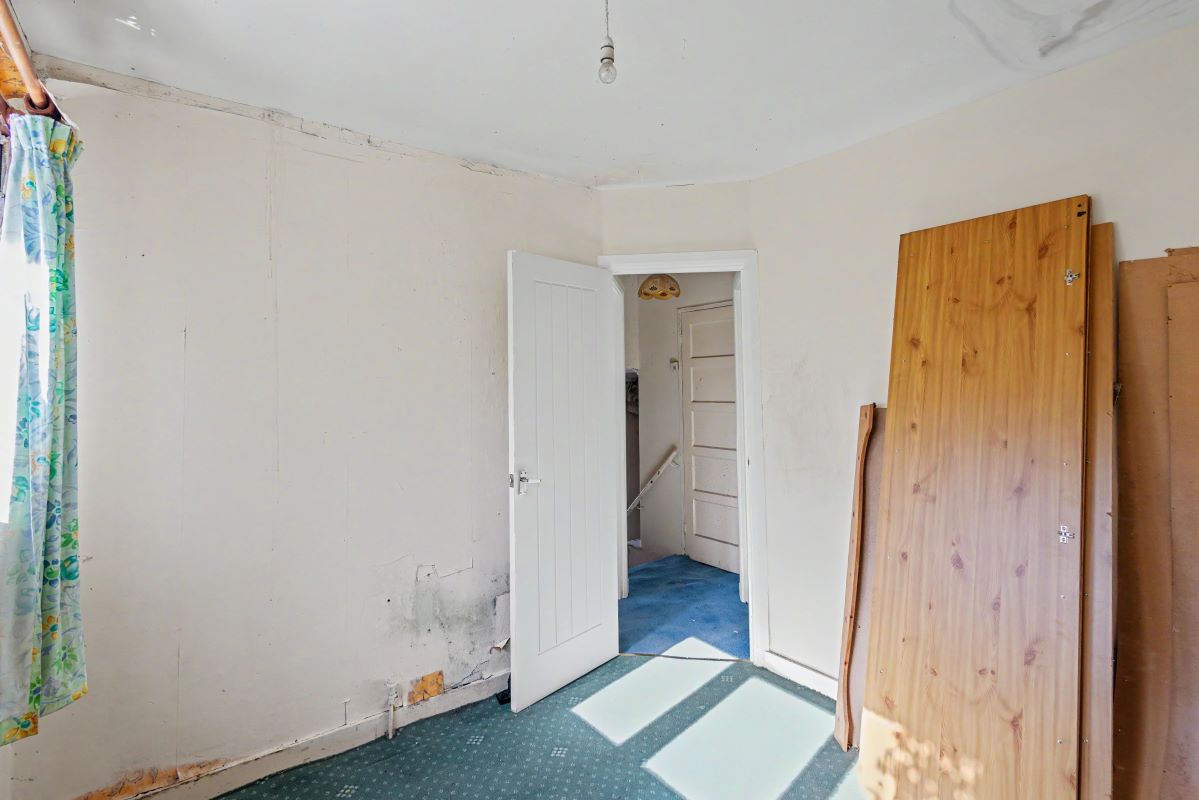Image 8 of 17