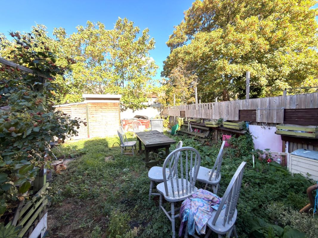 Image 20 of 24