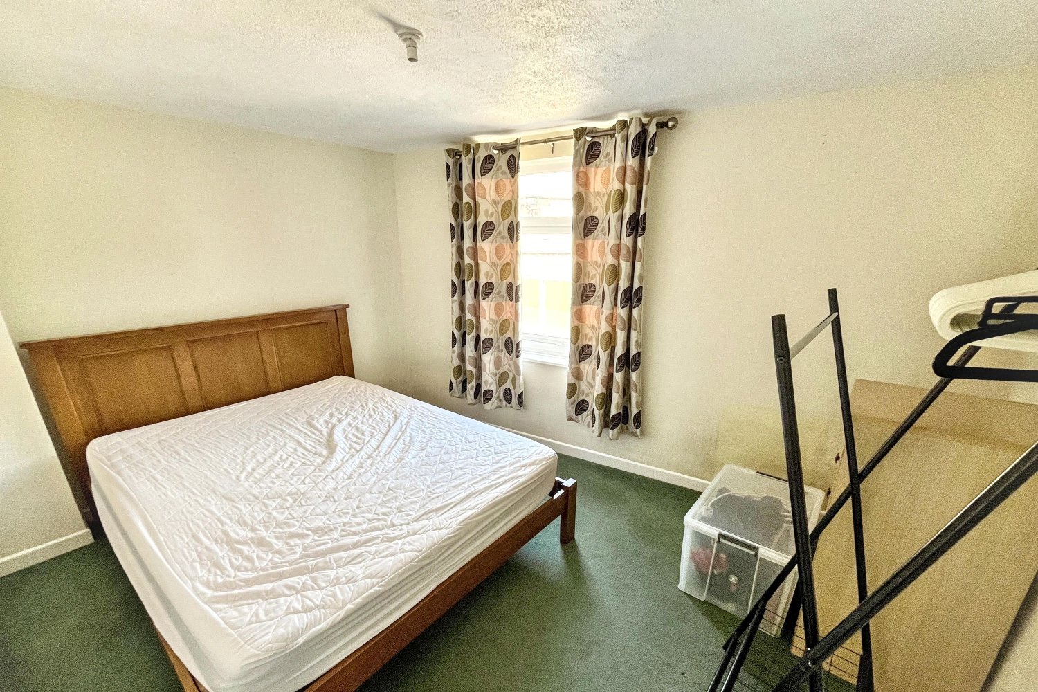 Image 10 of 16