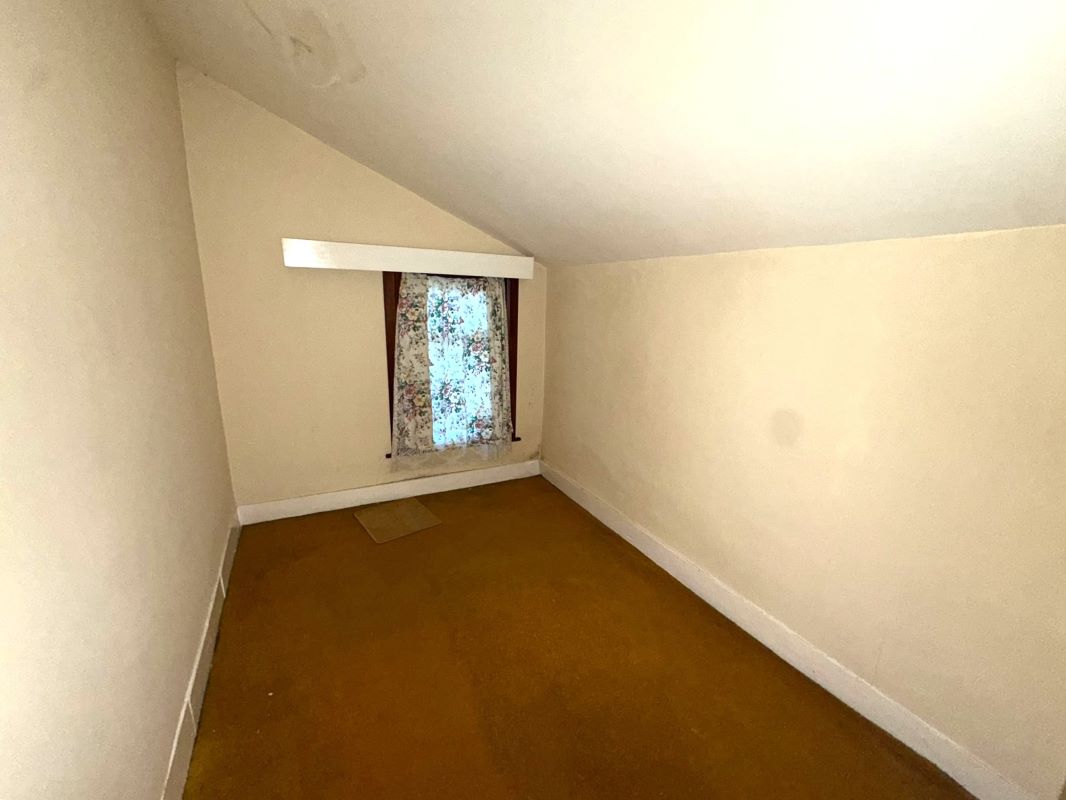 Image 7 of 11