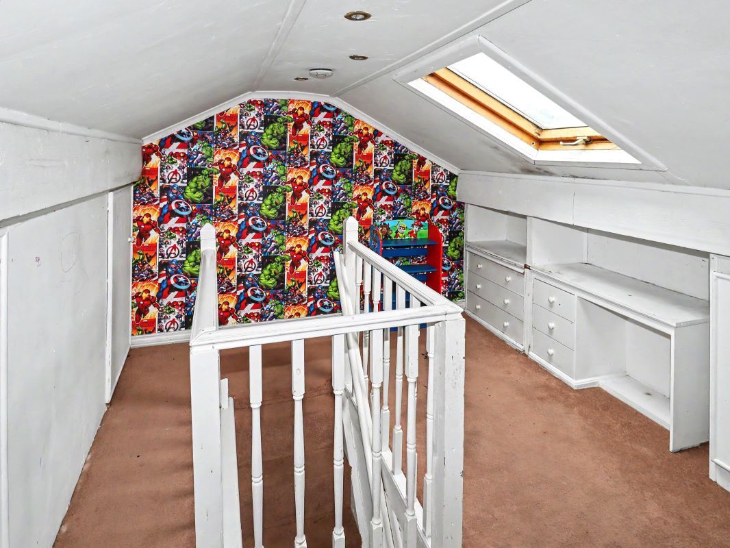 Image 15 of 18