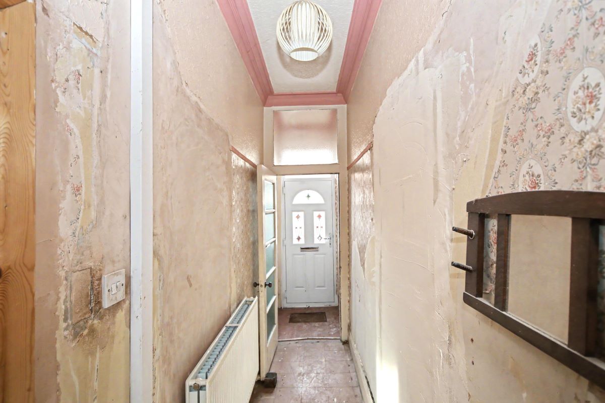 Image 15 of 18