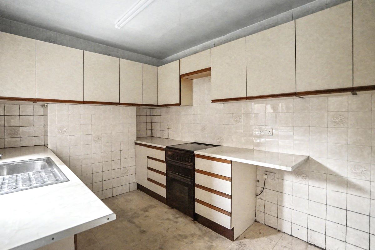 Image 10 of 22