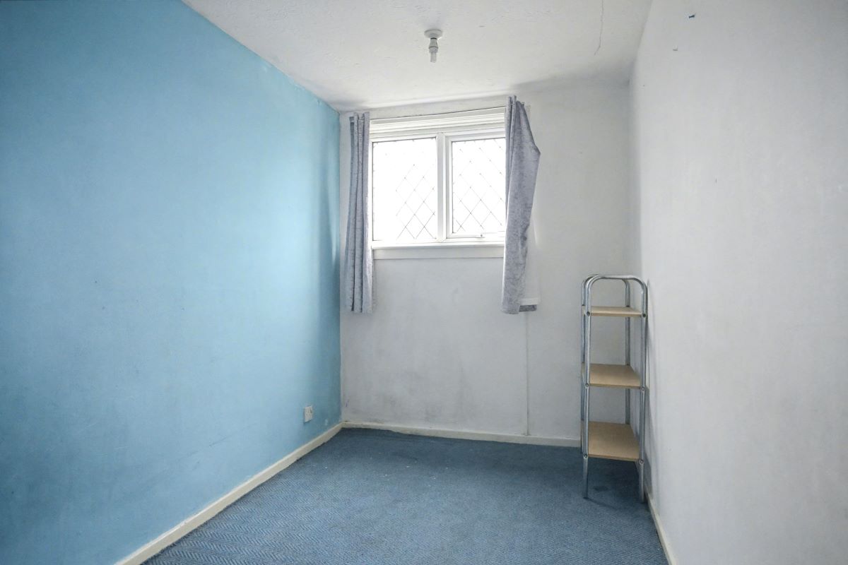 Image 12 of 18