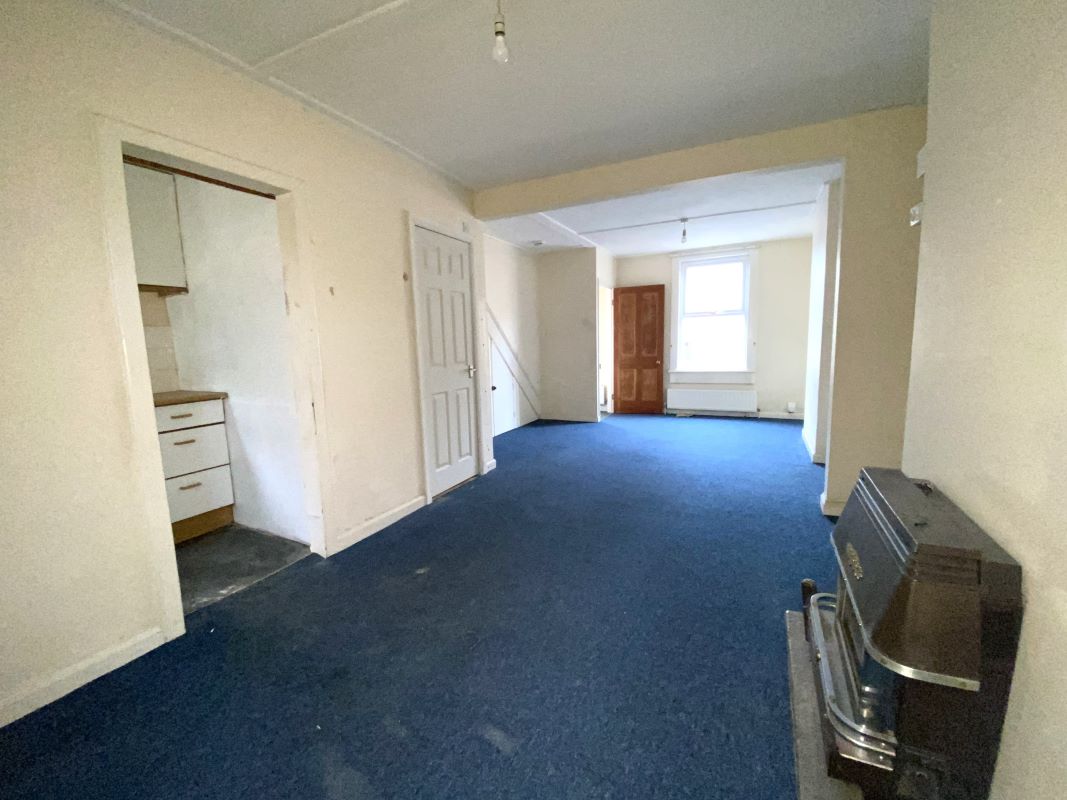 Image 2 of 10