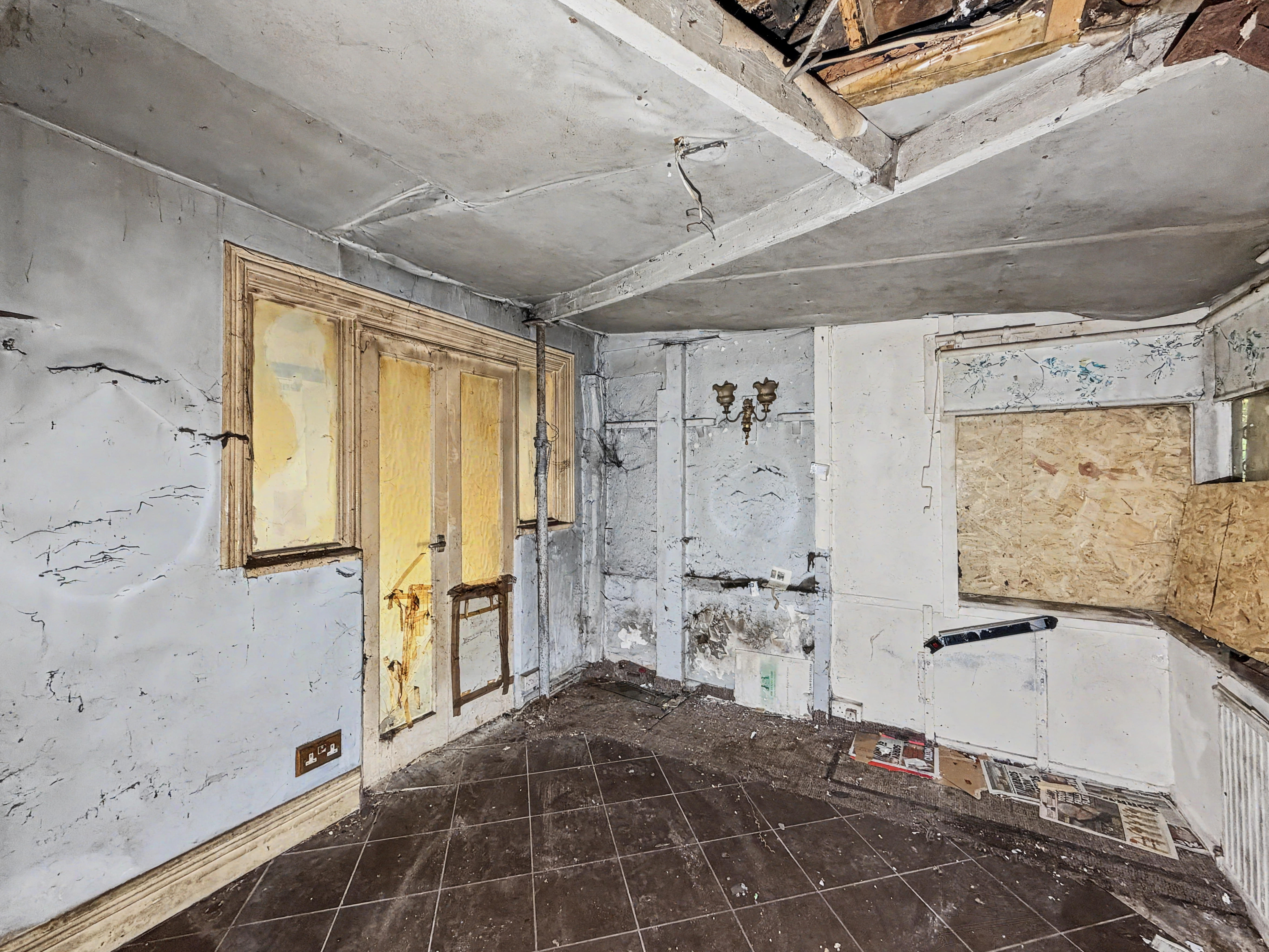 Image 7 of 17