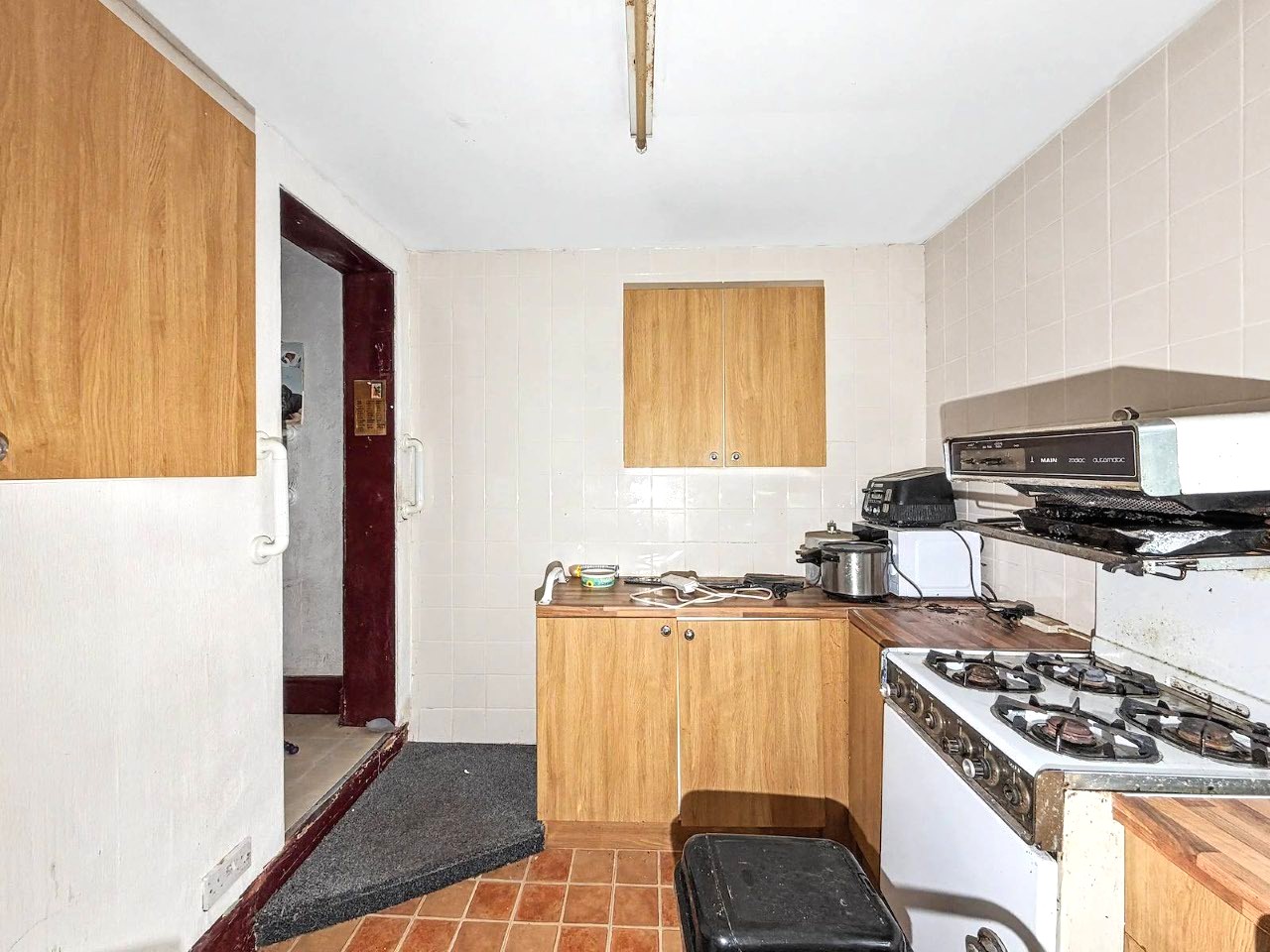 Image 8 of 19