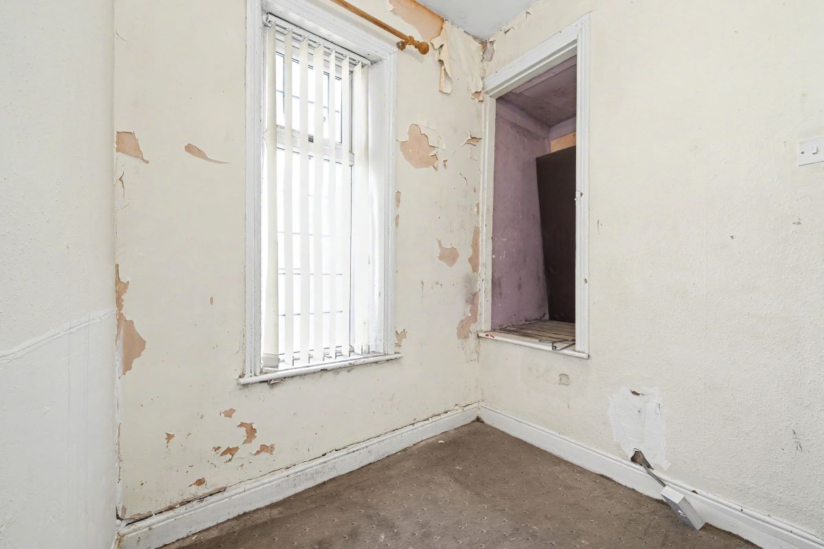 Image 9 of 11