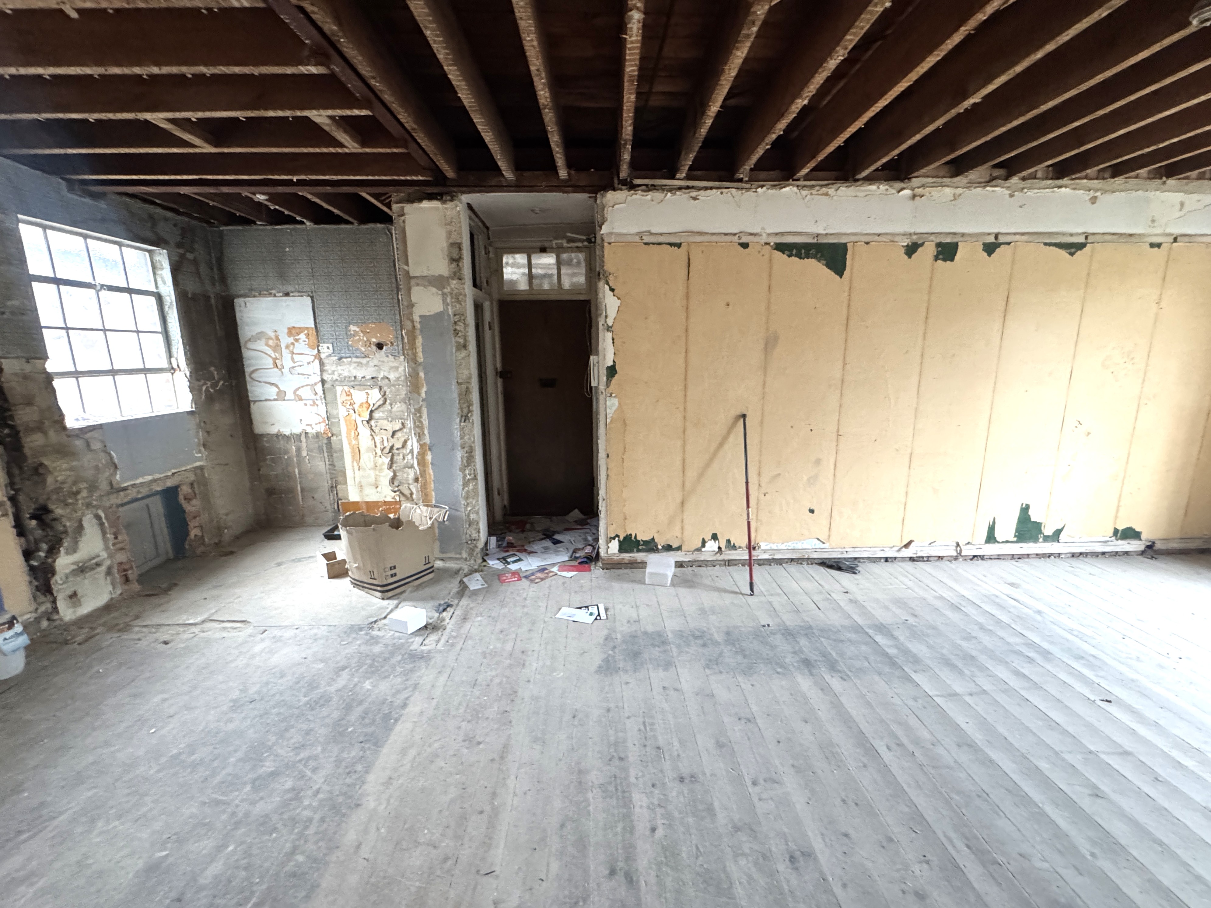 Image 5 of 12