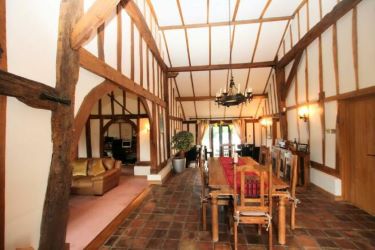 Broadfans Barn, Cherry Street, Duton Hill, Dunmow, Essex, CM6 2EE