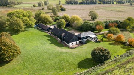 Broadfans Barn, Cherry Street, Duton Hill, Dunmow, Essex, CM6 2EE