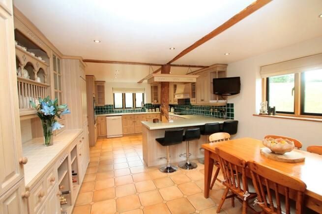 Broadfans Barn, Cherry Street, Duton Hill, Dunmow, Essex, CM6 2EE