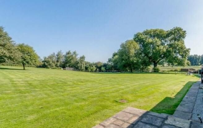 Broadfans Barn, Cherry Street, Duton Hill, Dunmow, Essex, CM6 2EE