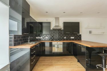 Flat 2, 4 Long Street, Tetbury, Gloucestershire, GL8 8AQ