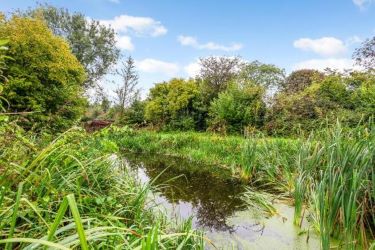 Willow Cottage, 5 Bath Road, Hungerford, Berkshire, RG17 0HE