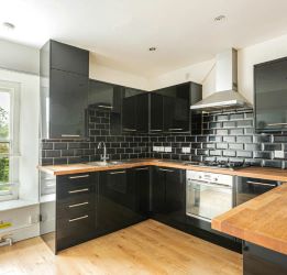 Flat 2, 4 Long Street, Tetbury, Gloucestershire, GL8 8AQ