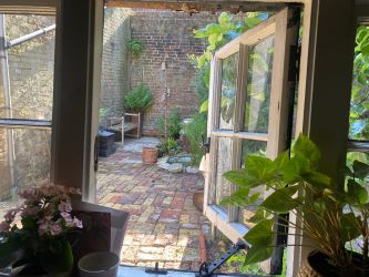 North Lodge, 21 North Street, Carshalton, Surrey, SM5 2HW