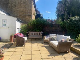 North Lodge, 21 North Street, Carshalton, Surrey, SM5 2HW