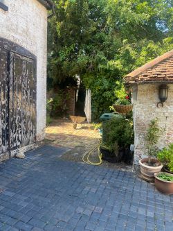 North Lodge, 21 North Street, Carshalton, Surrey, SM5 2HW