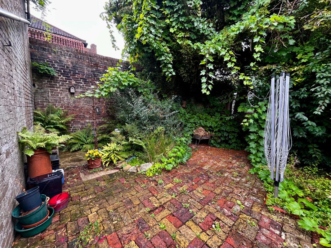 North Lodge, 21 North Street, Carshalton, Surrey, SM5 2HW