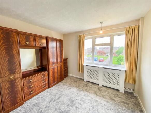 2 Maesbury, Hanham, Bristol, Avon, BS15 9SY