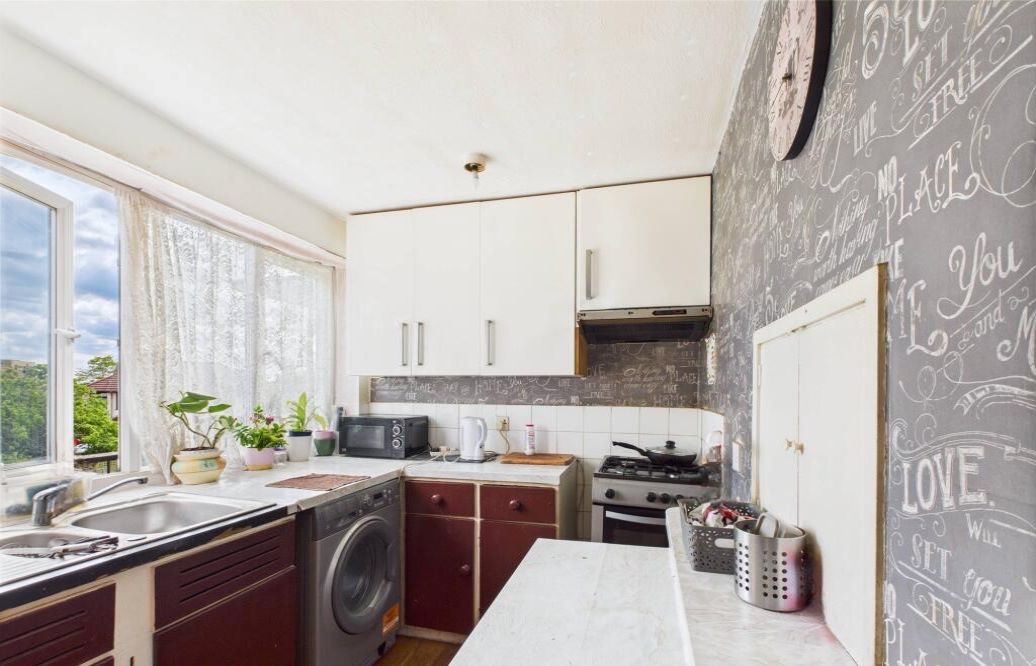 245 Beverley Drive, Edgware, Middlesex, HA8 5NL