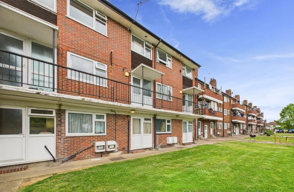 245 Beverley Drive, Edgware, Middlesex, HA8 5NL