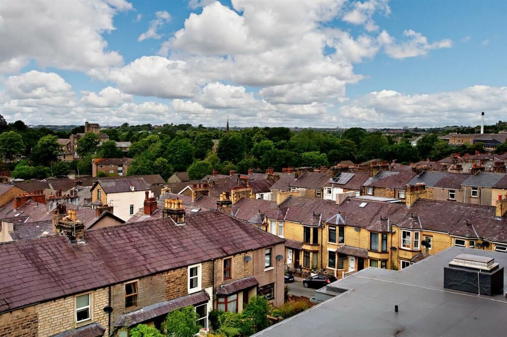 Flat 8 Williamson Court, 142 Greaves Road, Lancaster, Lancashire, LA1 4AR