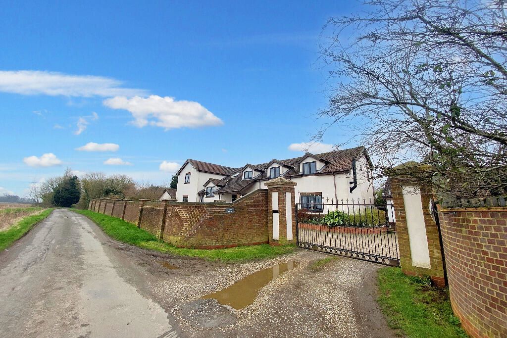Fair View, Blunts Drove, Walton Highway, Wisbech, Cambridgeshire, PE14 7DH
