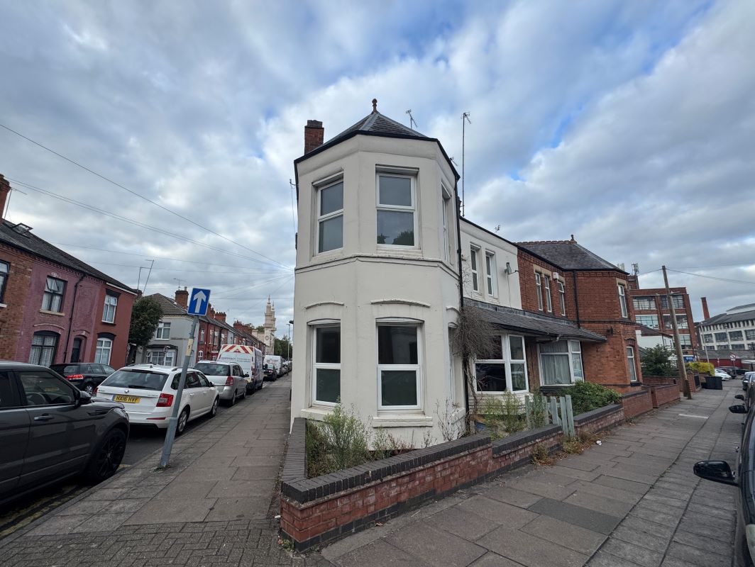2 Nottingham Road, Spinney Hill, Leicester, LE5 3TT