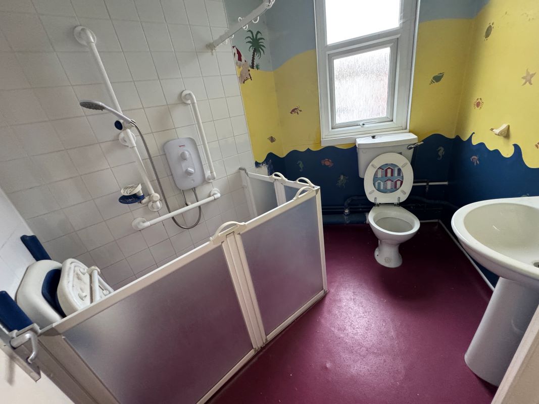 2 Nottingham Road, Spinney Hill, Leicester, LE5 3TT