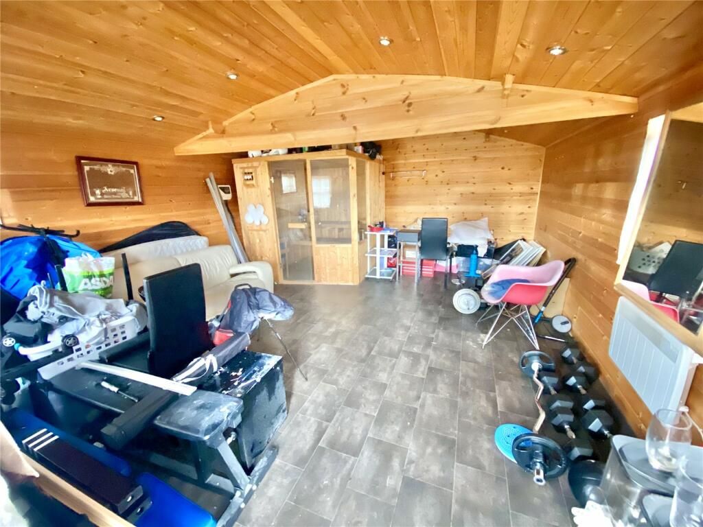 417 Blackfen Road, Sidcup, Kent, DA15 9NN