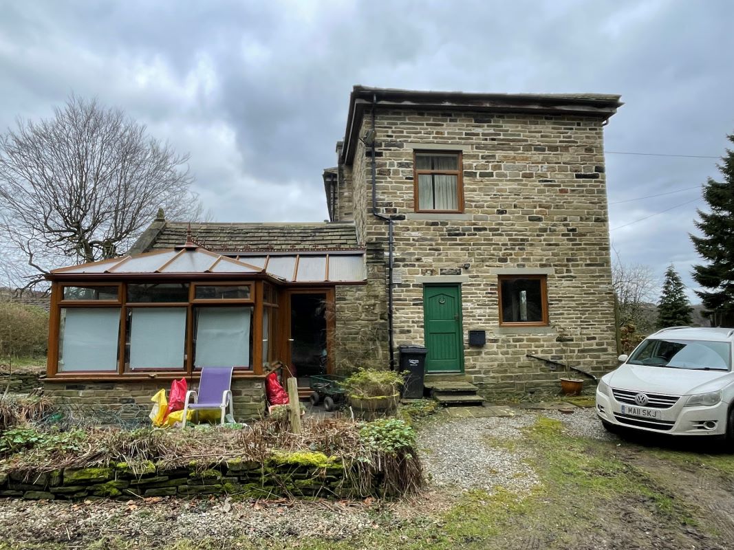 Photo of Leighton Farm, Ovenden Wood, Halifax, West Yorkshire, HX2 0TN