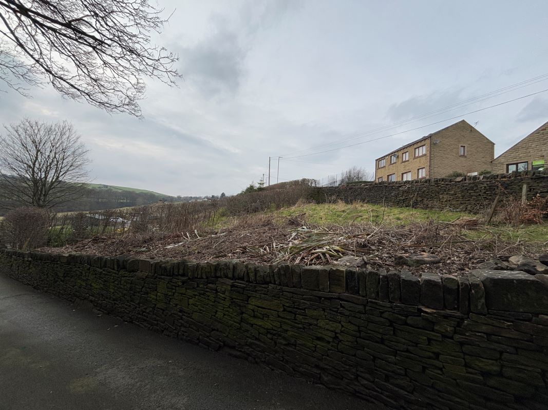 Photo of Land off Stainland Road, Holywell Green, Halifax