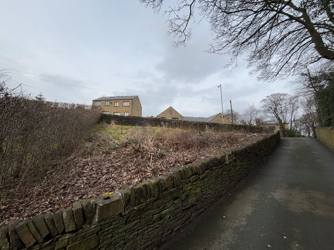 Photo of Land off Stainland Road, Holywell Green, Halifax