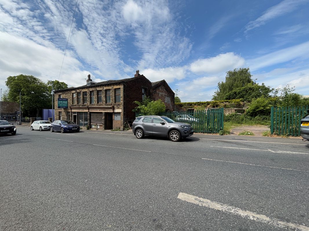 Photo of 1-5 Greenside, Heckmondwike, West Yorkshire, WF16 9QD
