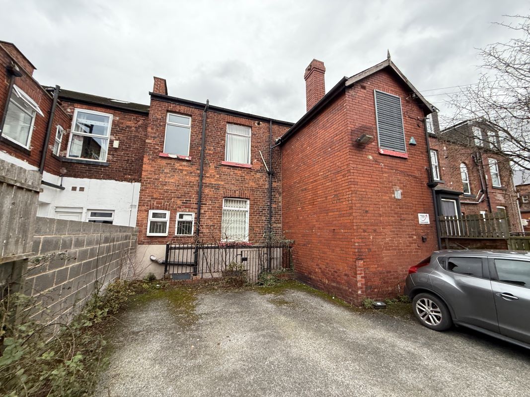 Photo of 4/6 Wesley Street, Castleford, West Yorkshire, WF10 1AE