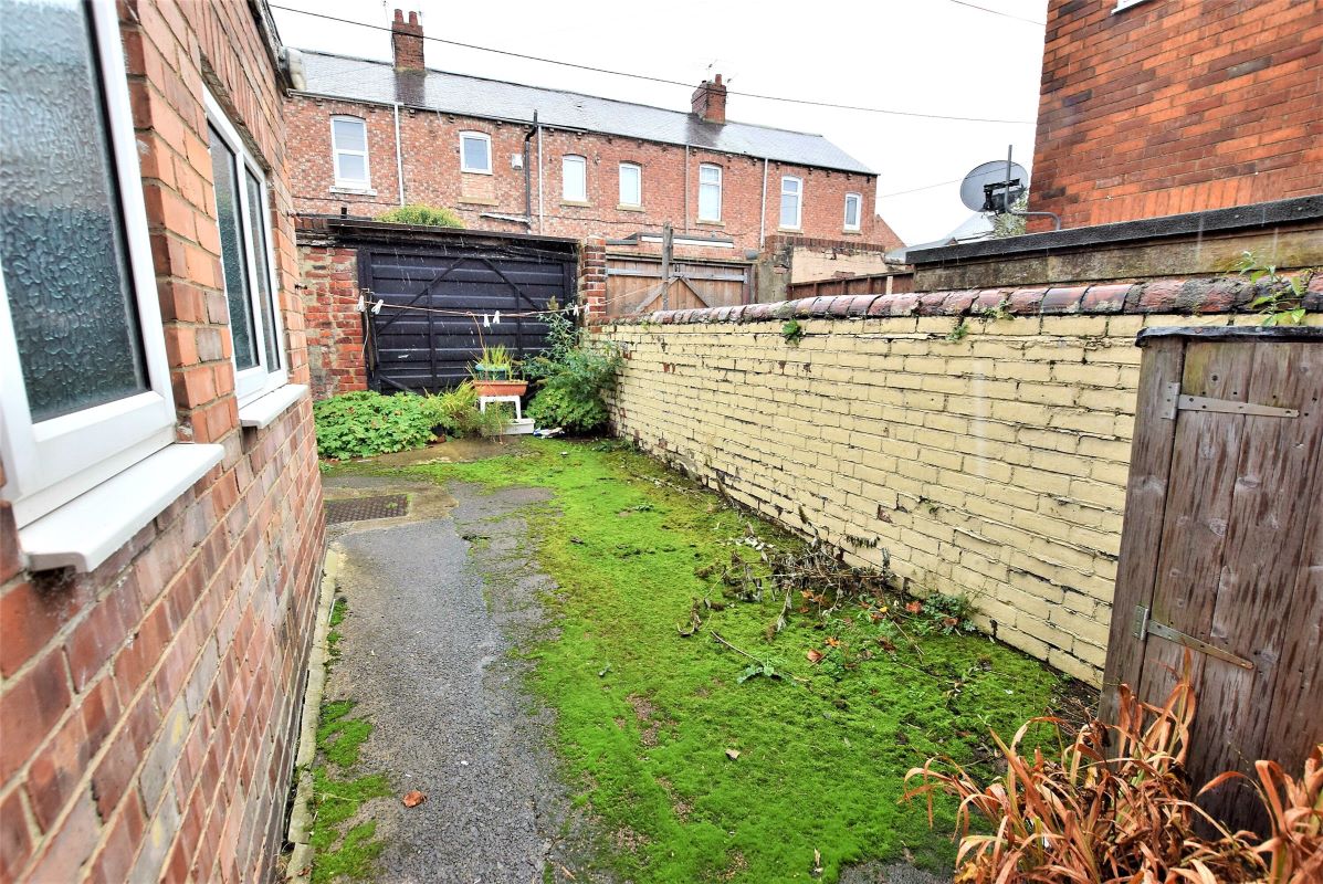 33 Ravensworth Road, Birtley, Chester Le Street, County Durham, DH3 1EN