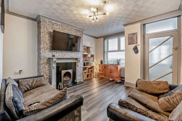 74 Mount Avenue, Bradford, West Yorkshire, BD2 2JA