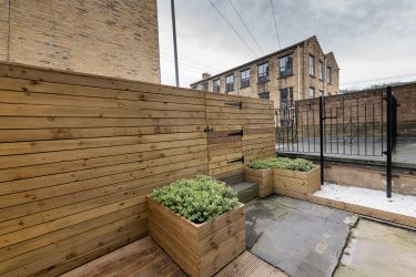 16 Heath View Street, Halifax, West Yorkshire, HX1 2JU