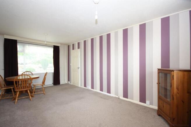 92 Iveson Drive, Leeds, West Yorkshire, LS16 6NL