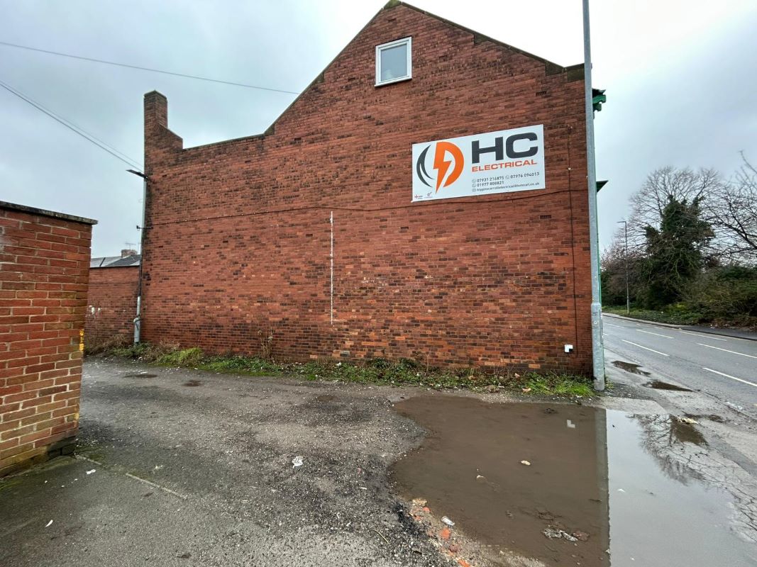 118 Wheldon Road, Castleford, West Yorkshire, WF10 2RT