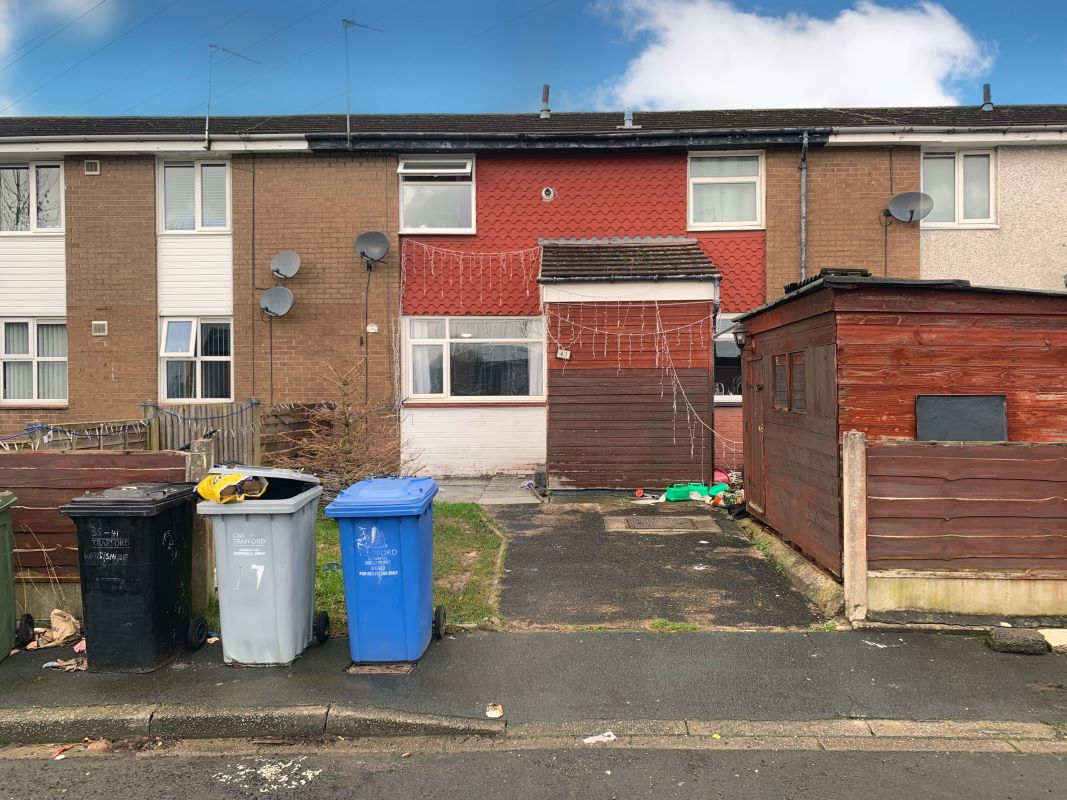 43 Derbyshire Road Partington, Manchester, Lancashire, M31 4LE